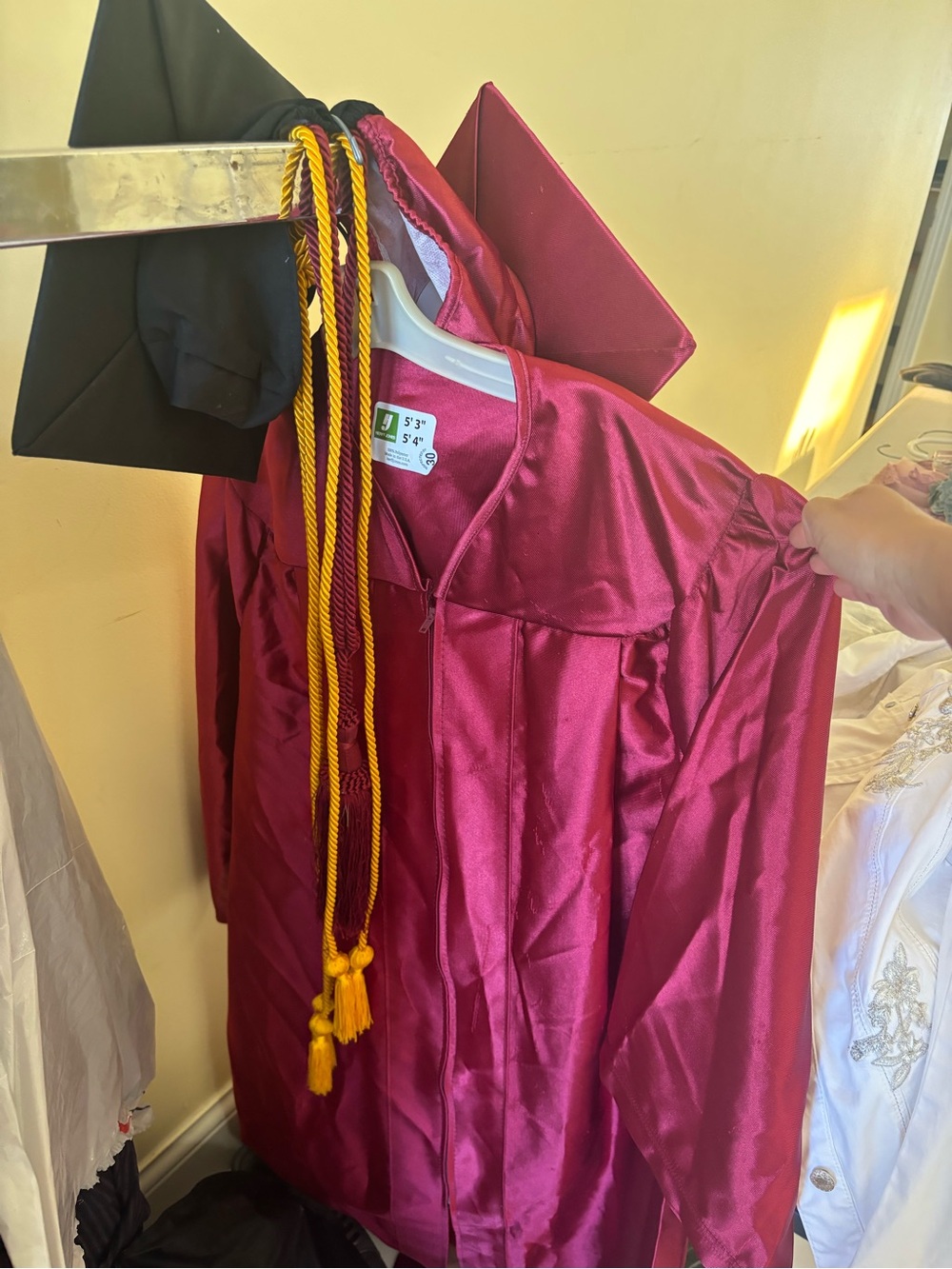 Graduation cap and gown 5’3 5’4